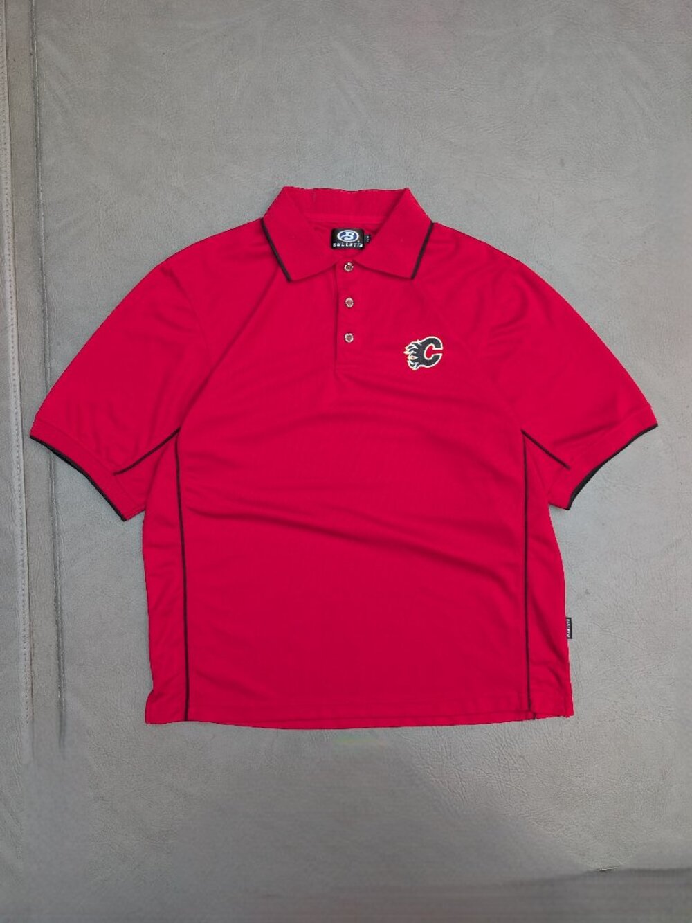 Calgary Flames Bulletin Embroidered Golf Polo Mens L Red NHL Hockey Preppy